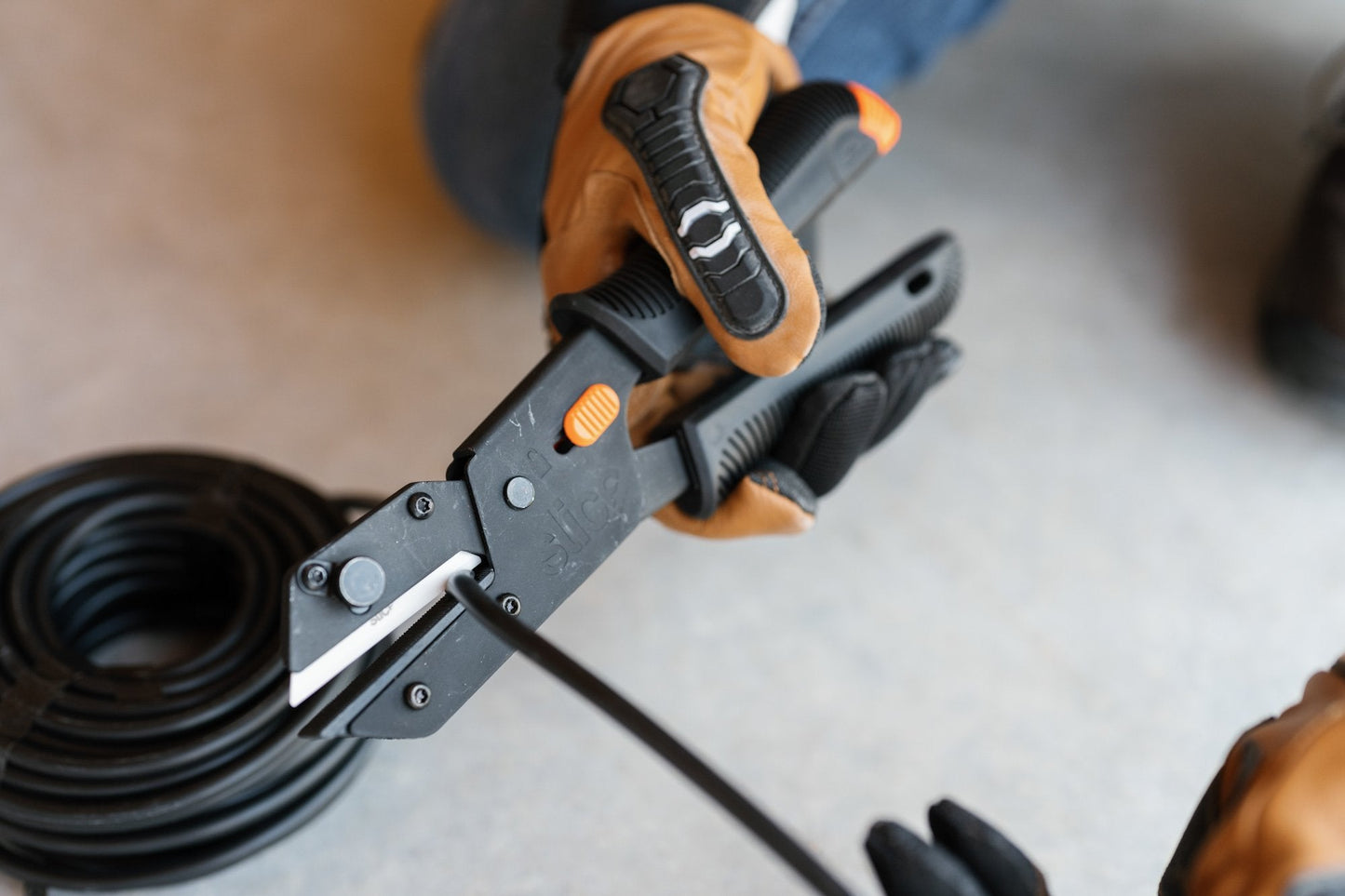 Cutter multifonction
