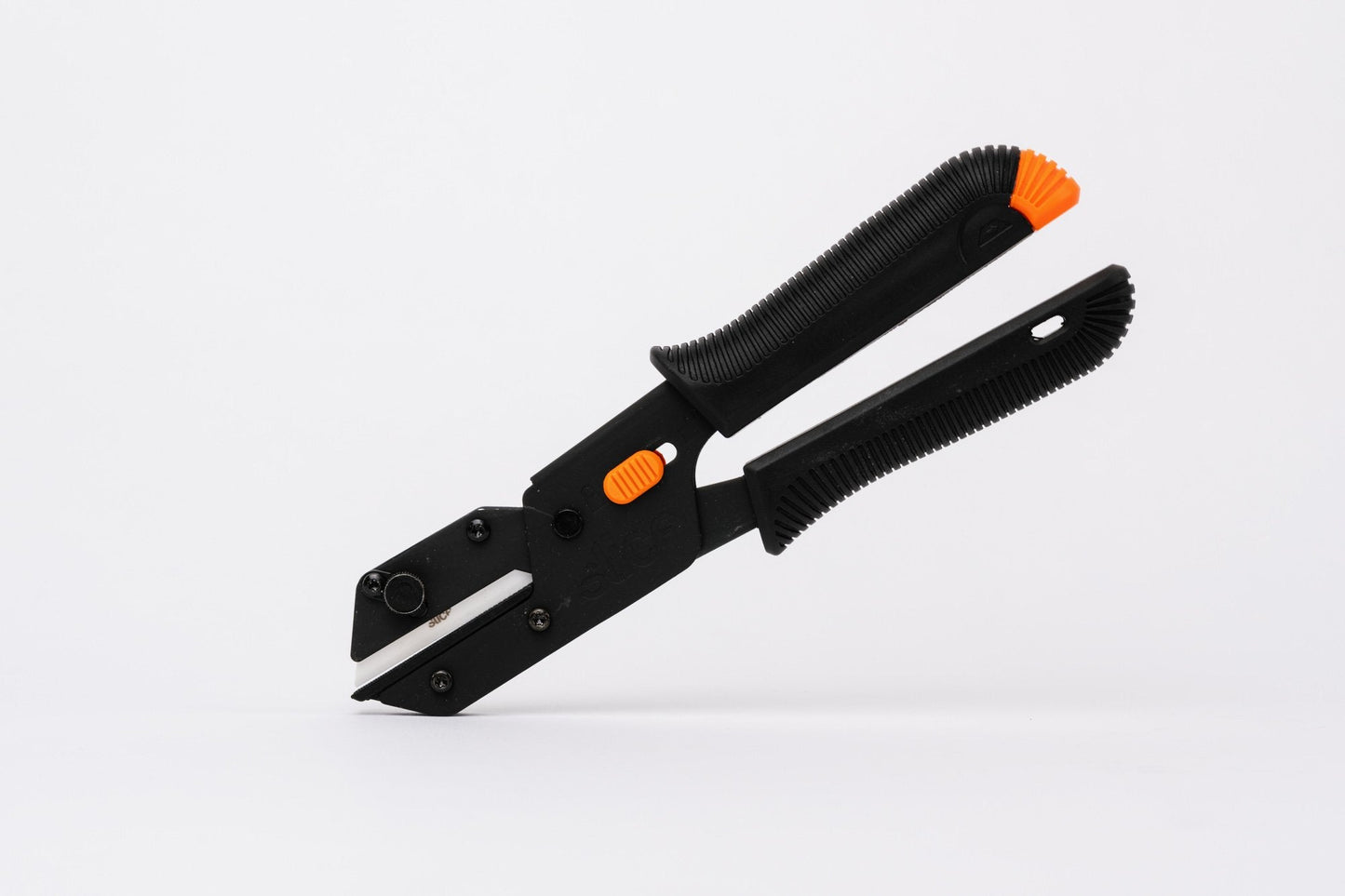 Cutter multifonction