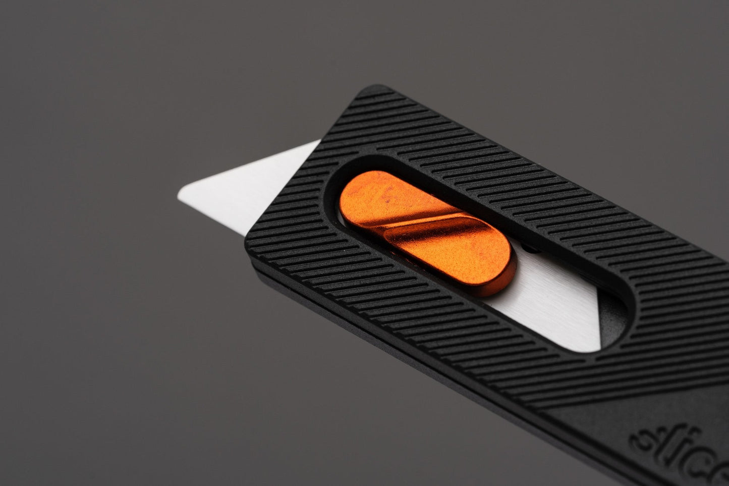 Couteau de poche EDC