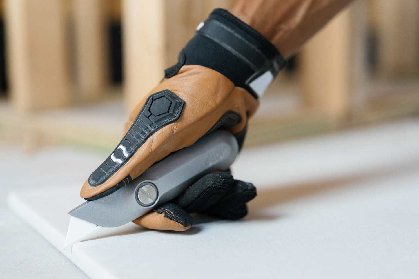 Cutter pour cloisons sèches